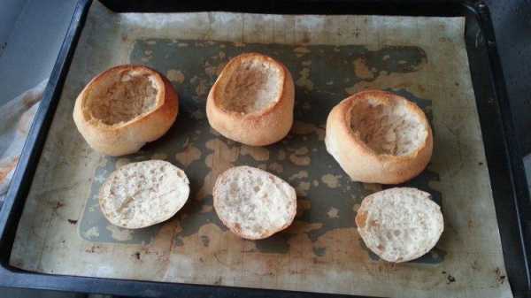面包盅做法（面包杯的做法视频教程）